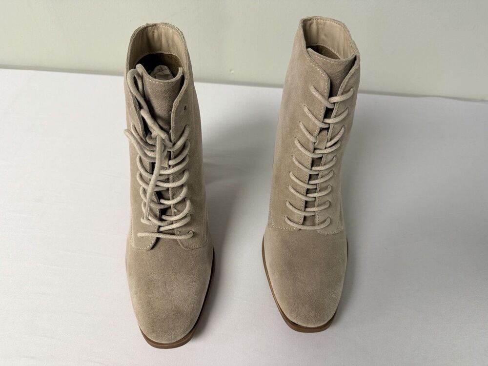 Journee Edda Bootie Women’s Size 10 Beige Lace-Up Ankle Boots Block Heel - Picture 2 of 8